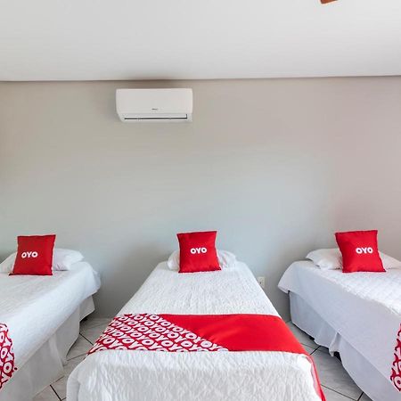 Oyo Portal Torres Hotel ปาสโซ เด ตอร์เรส ภายนอก รูปภาพ