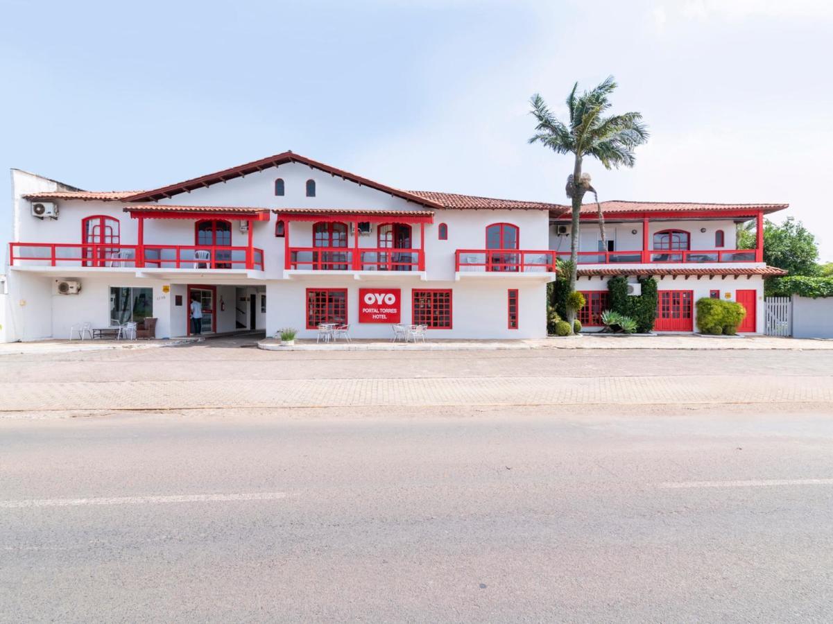 Oyo Portal Torres Hotel ปาสโซ เด ตอร์เรส ภายนอก รูปภาพ